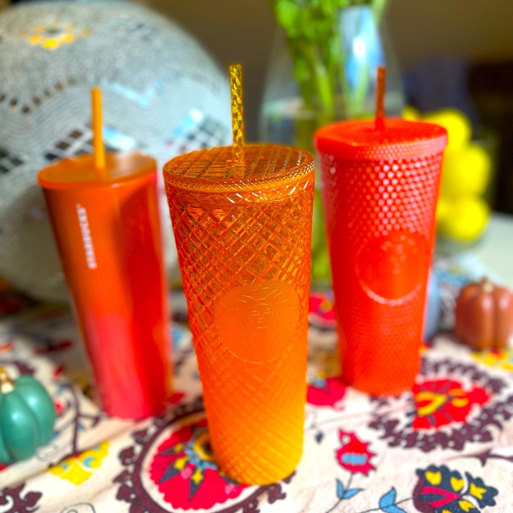 Starbucks Set of 3 Orange Bundle Venti Cups